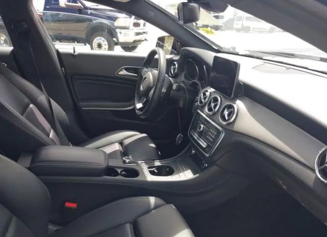 Photo 4 VIN: WDDSJ4EB3KN745571 - MERCEDES-BENZ CLA-KLASSE 