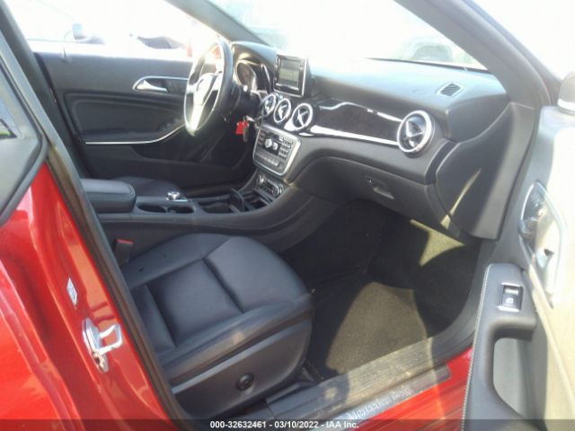 Photo 4 VIN: WDDSJ4EB4EN131701 - MERCEDES-BENZ CLA-CLASS 