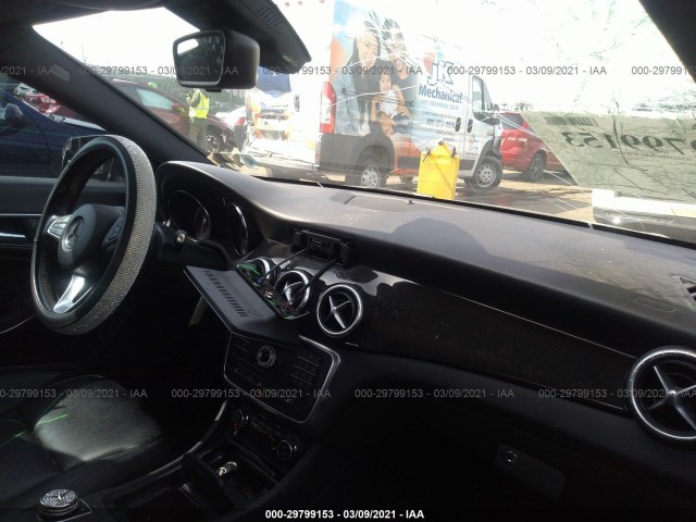 Photo 4 VIN: WDDSJ4EB4FN203501 - MERCEDES-BENZ CLA-CLASS 