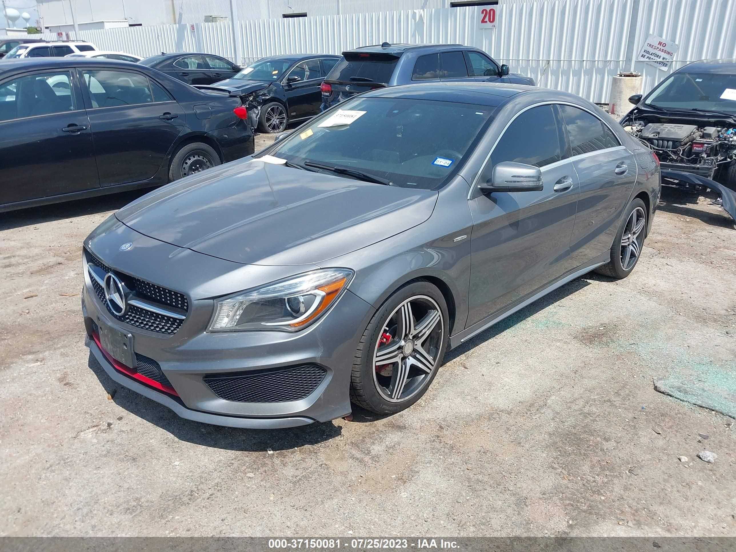 Photo 1 VIN: WDDSJ4EB4FN229824 - MERCEDES-BENZ CLA-KLASSE 