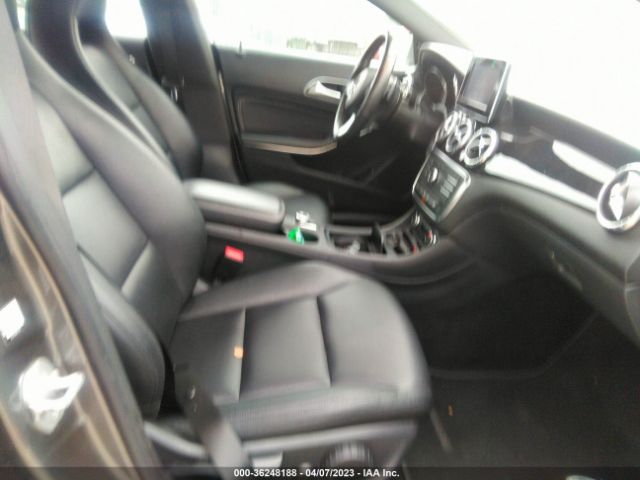 Photo 4 VIN: WDDSJ4EB4FN286119 - MERCEDES-BENZ CLA 250 