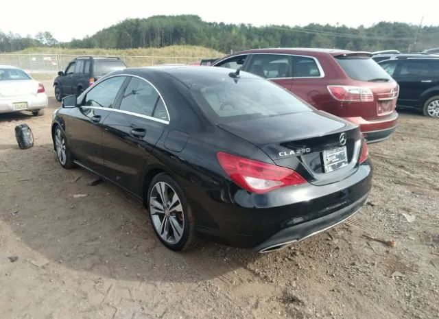 Photo 2 VIN: WDDSJ4EB4HN414636 - MERCEDES-BENZ CLA 