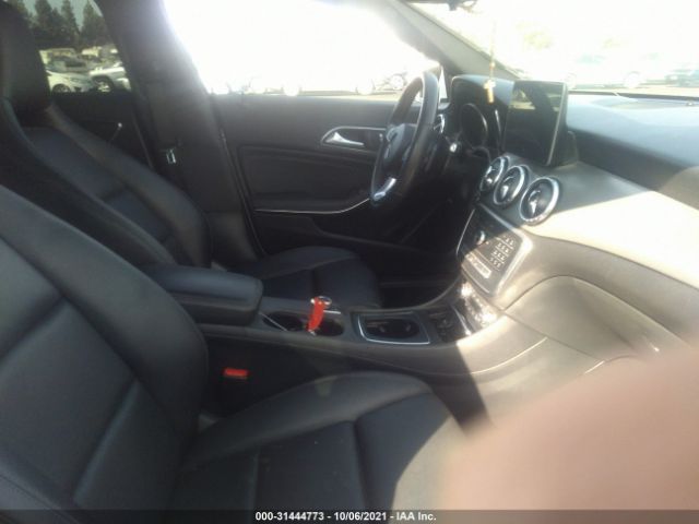 Photo 4 VIN: WDDSJ4EB4JN558998 - MERCEDES-BENZ CLA 