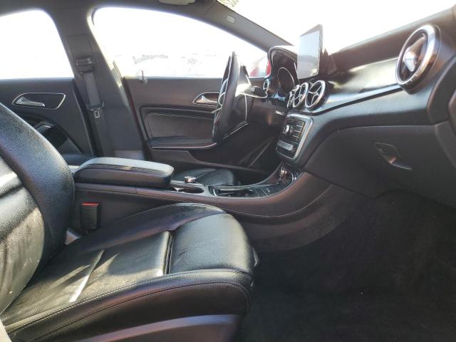 Photo 4 VIN: WDDSJ4EB4KN704298 - MERCEDES-BENZ CLA 250 