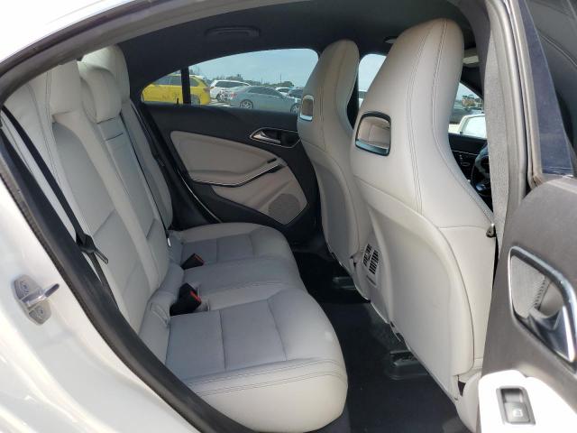 Photo 10 VIN: WDDSJ4EB4KN754585 - MERCEDES-BENZ CLA-CLASS 