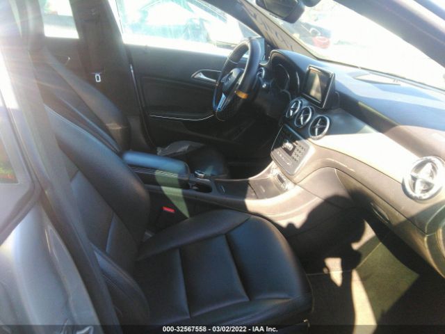 Photo 4 VIN: WDDSJ4EB5EN025791 - MERCEDES-BENZ CLA-CLASS 