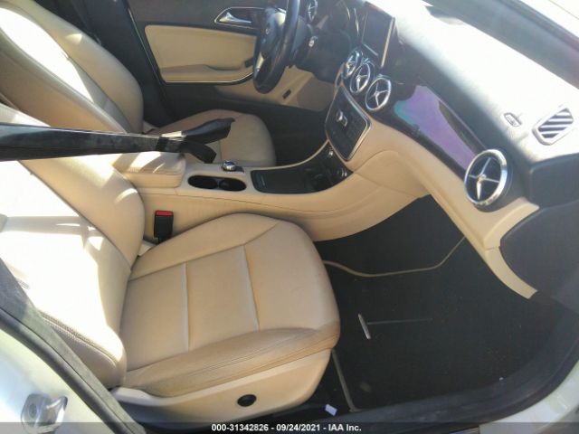 Photo 4 VIN: WDDSJ4EB5EN031543 - MERCEDES-BENZ CLA-CLASS 