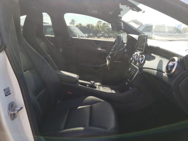 Photo 4 VIN: WDDSJ4EB5FN243120 - MERCEDES-BENZ CLA 250 