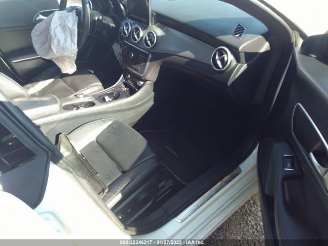 Photo 4 VIN: WDDSJ4EB5GN360553 - MERCEDES-BENZ CLA 