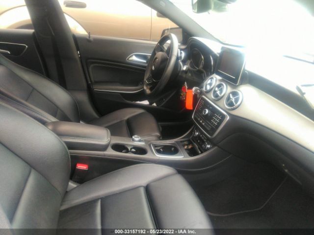 Photo 4 VIN: WDDSJ4EB5GN367812 - MERCEDES-BENZ CLA 