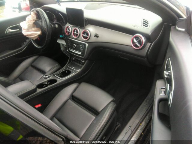 Photo 4 VIN: WDDSJ4EB5HN465014 - MERCEDES-BENZ CLA 