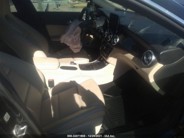 Photo 4 VIN: WDDSJ4EB5JN606931 - MERCEDES-BENZ CLA 