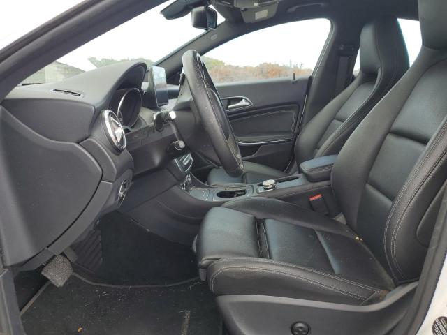 Photo 6 VIN: WDDSJ4EB5JN677854 - MERCEDES-BENZ CLA 250 