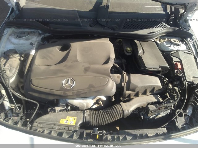 Photo 9 VIN: WDDSJ4EB5KN728304 - MERCEDES-BENZ CLA 