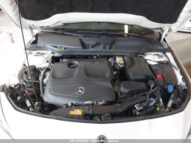 Photo 9 VIN: WDDSJ4EB5KN742557 - MERCEDES-BENZ CLA-CLASS 