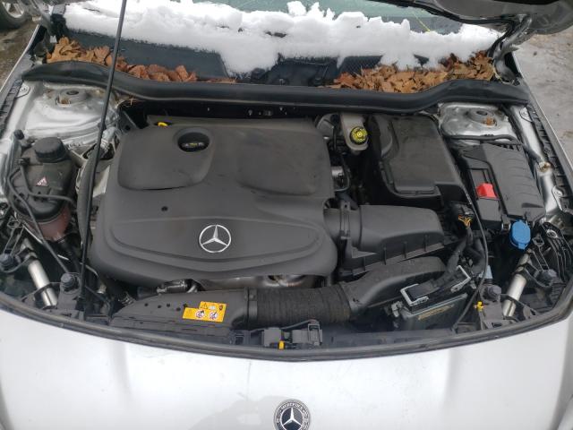 Photo 6 VIN: WDDSJ4EB5KN748150 - MERCEDES-BENZ CLA 250 