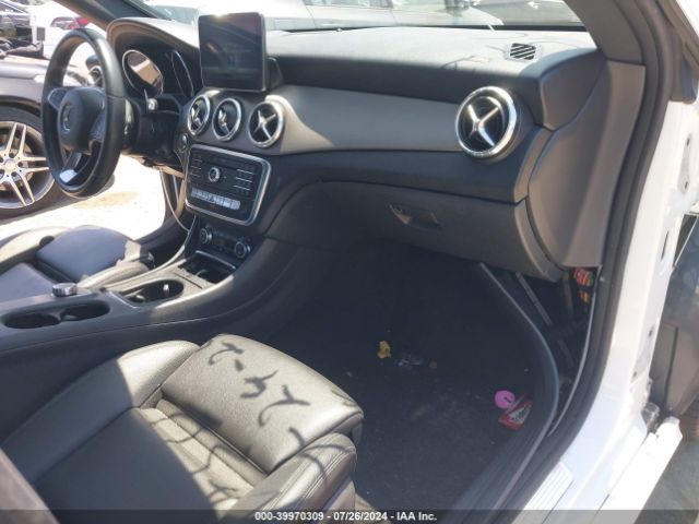 Photo 4 VIN: WDDSJ4EB5KN754899 - MERCEDES-BENZ CLA-CLASS 