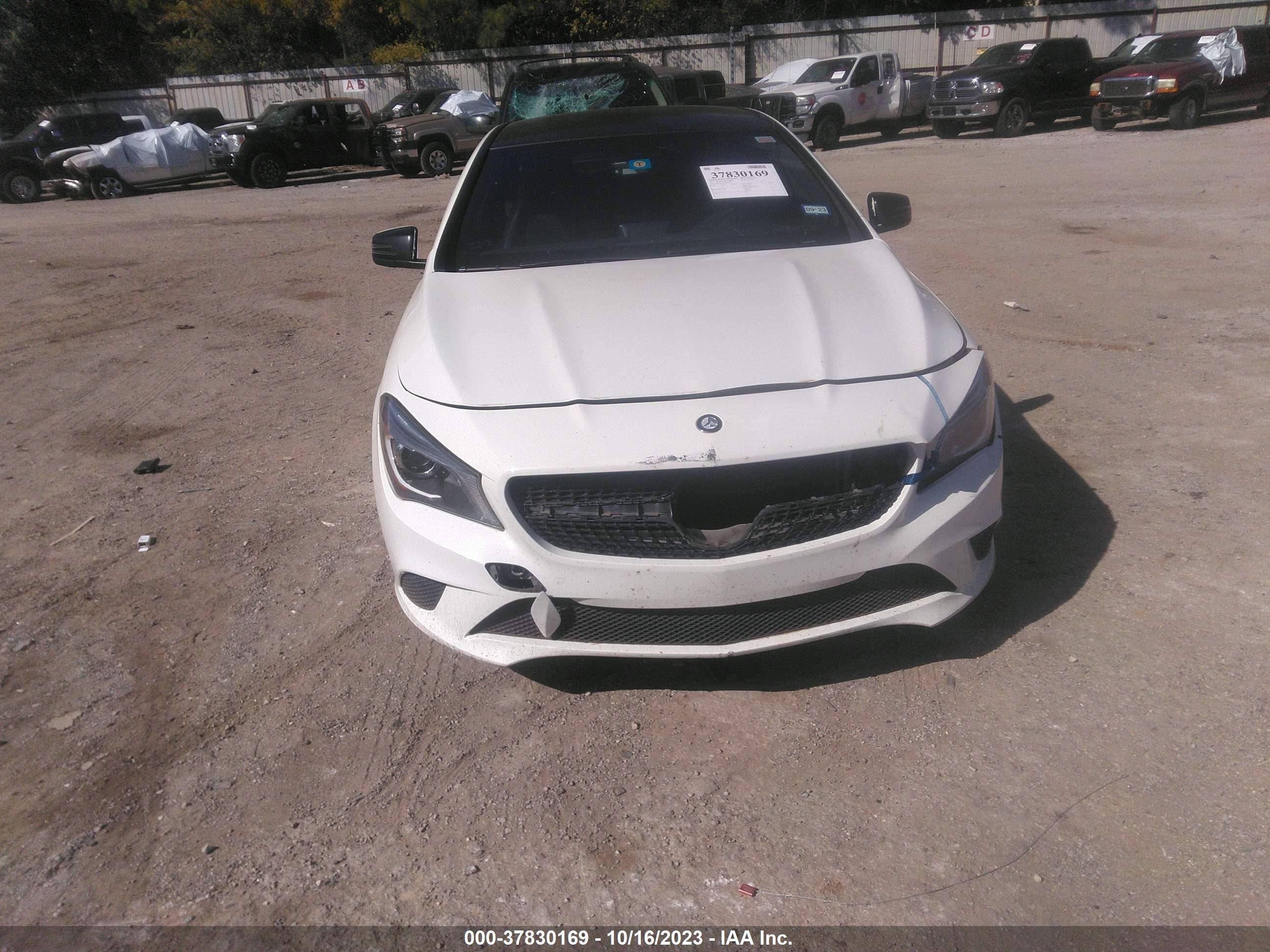 Photo 11 VIN: WDDSJ4EB6EN029641 - MERCEDES-BENZ CLA-KLASSE 