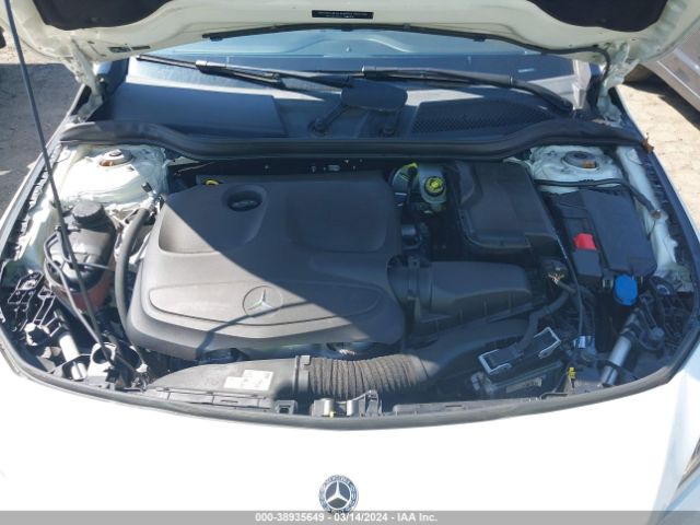 Photo 9 VIN: WDDSJ4EB6JN518776 - MERCEDES-BENZ CLA 250 