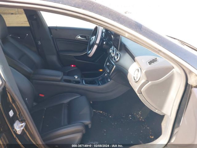 Photo 4 VIN: WDDSJ4EB6JN614245 - MERCEDES-BENZ CLA 250 