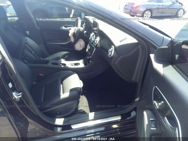 Photo 4 VIN: WDDSJ4EB6JN653787 - MERCEDES-BENZ CLA 