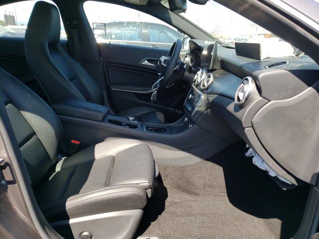 Photo 4 VIN: WDDSJ4EB6KN737853 - MERCEDES-BENZ CLA 250 