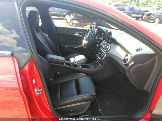 Photo 4 VIN: WDDSJ4EB6KN761408 - MERCEDES-BENZ CLA 