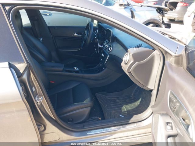 Photo 4 VIN: WDDSJ4EB7EN105867 - MERCEDES-BENZ CLA 250 