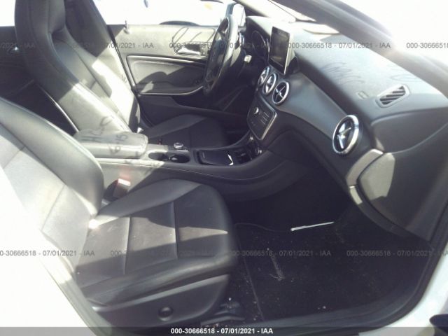 Photo 4 VIN: WDDSJ4EB7FN223287 - MERCEDES-BENZ CLA-CLASS 