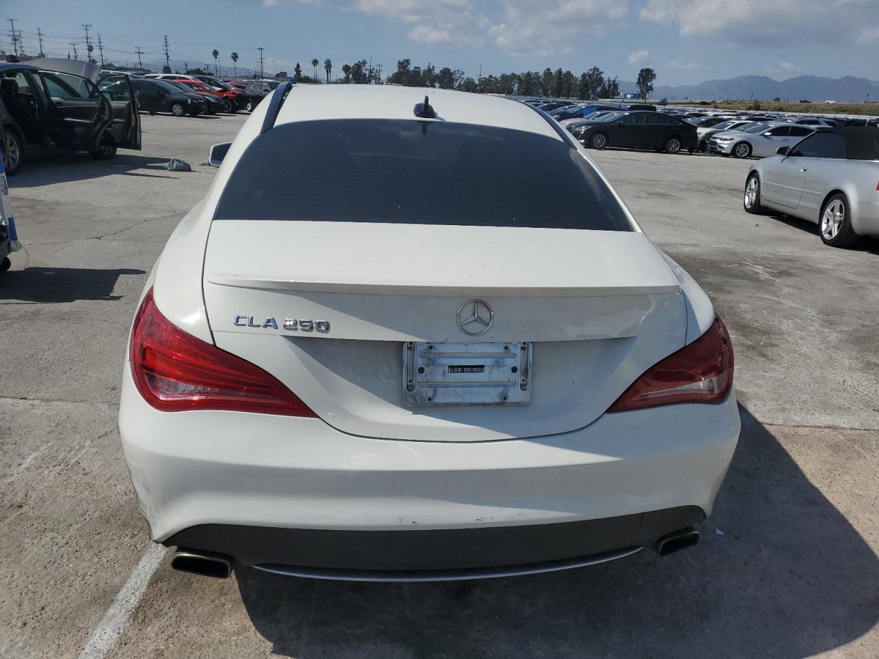 Photo 5 VIN: WDDSJ4EB7GN312827 - MERCEDES-BENZ CLA-KLASSE 