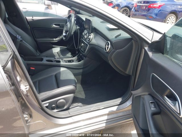 Photo 4 VIN: WDDSJ4EB7GN379640 - MERCEDES-BENZ CLA-CLASS 