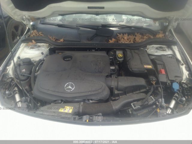 Photo 9 VIN: WDDSJ4EB7HN402092 - MERCEDES-BENZ CLA 