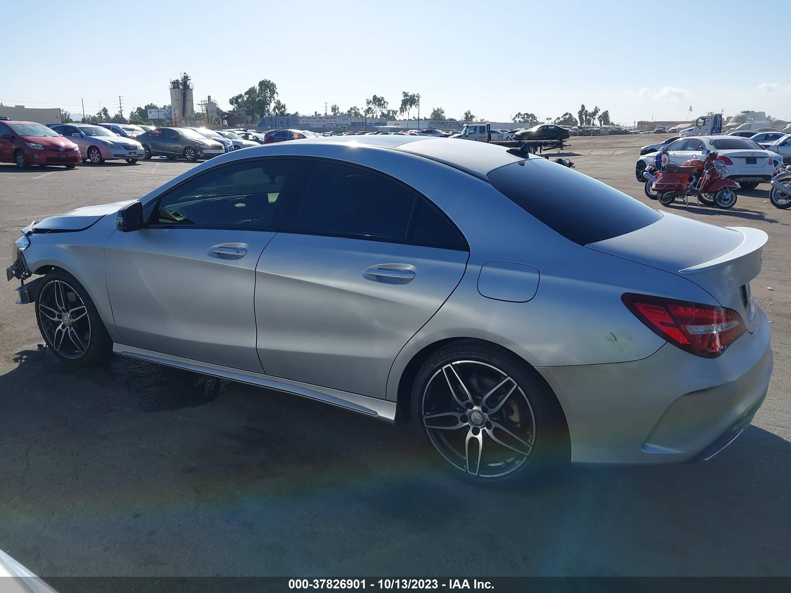 Photo 13 VIN: WDDSJ4EB7HN454547 - MERCEDES-BENZ CLA-KLASSE 