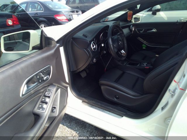 Photo 4 VIN: WDDSJ4EB7JN580798 - MERCEDES-BENZ CLA 