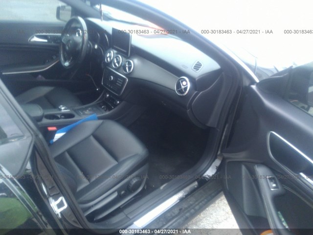 Photo 4 VIN: WDDSJ4EB8FN161155 - MERCEDES-BENZ CLA 250 