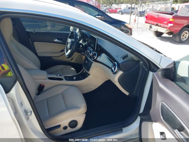 Photo 4 VIN: WDDSJ4EB8FN269873 - MERCEDES-BENZ CLA 250 