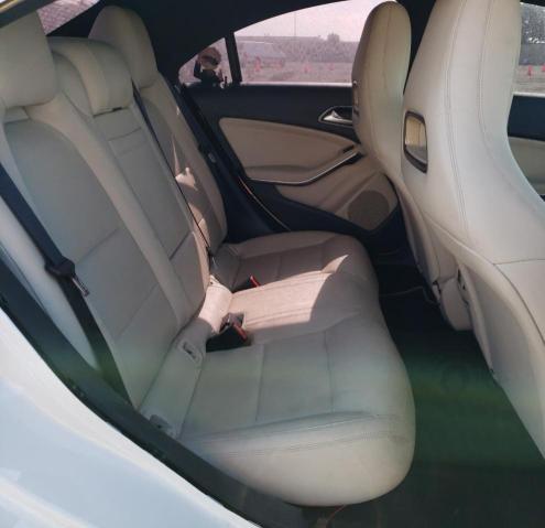 Photo 9 VIN: WDDSJ4EB8HN455187 - MERCEDES-BENZ CLA-CLASS 