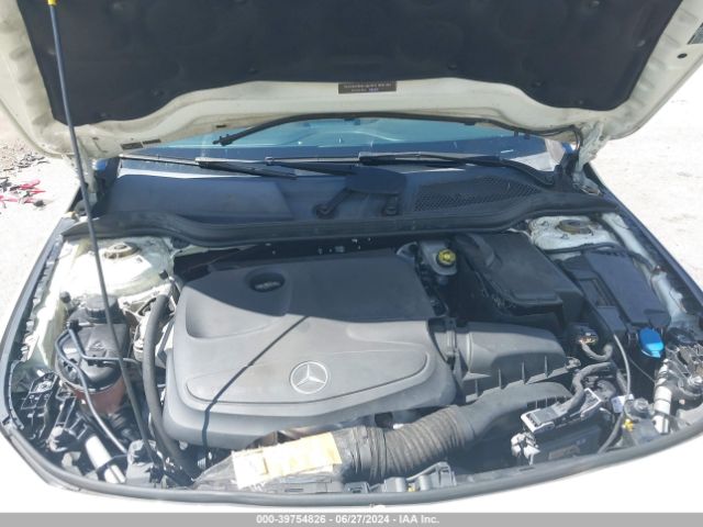 Photo 9 VIN: WDDSJ4EB8JN511165 - MERCEDES-BENZ CLA 250 