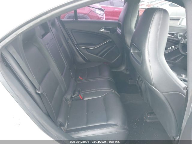 Photo 7 VIN: WDDSJ4EB8JN520772 - MERCEDES-BENZ CLA 250 