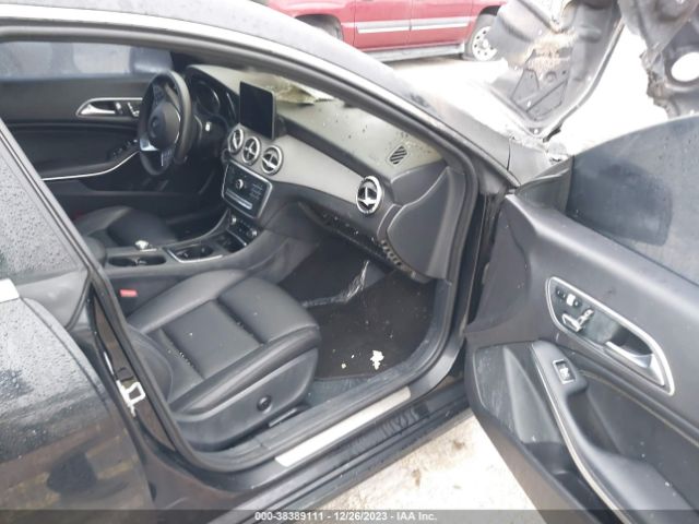 Photo 4 VIN: WDDSJ4EB8JN577067 - MERCEDES-BENZ CLA 250 