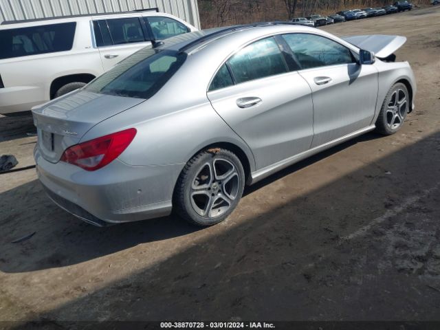 Photo 3 VIN: WDDSJ4EB8JN582043 - MERCEDES-BENZ CLA 250 