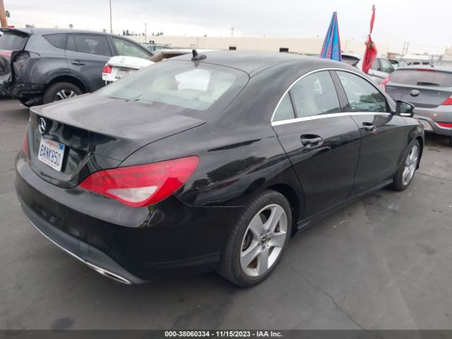 Photo 3 VIN: WDDSJ4EB8JN583015 - MERCEDES-BENZ CLA 