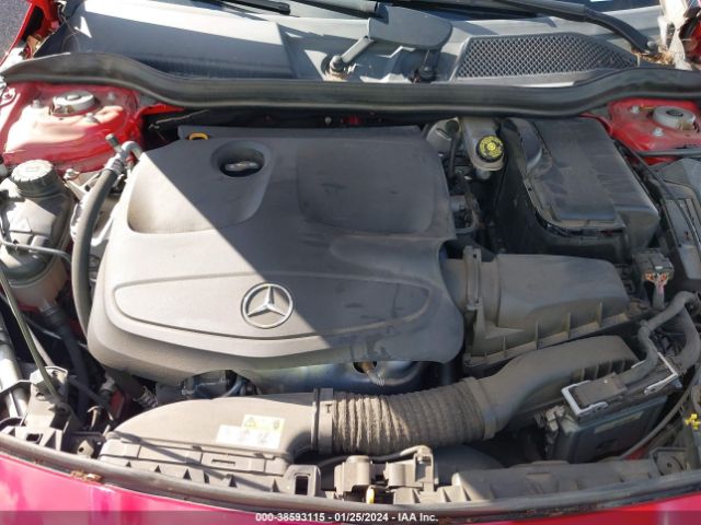 Photo 9 VIN: WDDSJ4EB8JN587758 - MERCEDES-BENZ CLA 250 