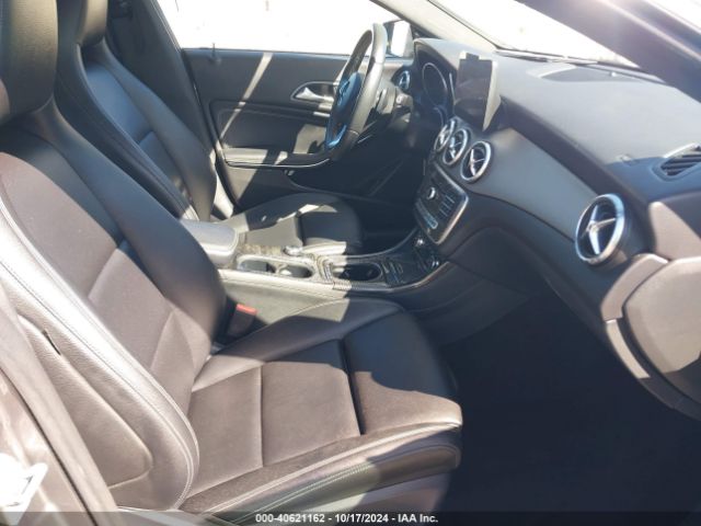 Photo 4 VIN: WDDSJ4EB8JN602047 - MERCEDES-BENZ CLA-CLASS 