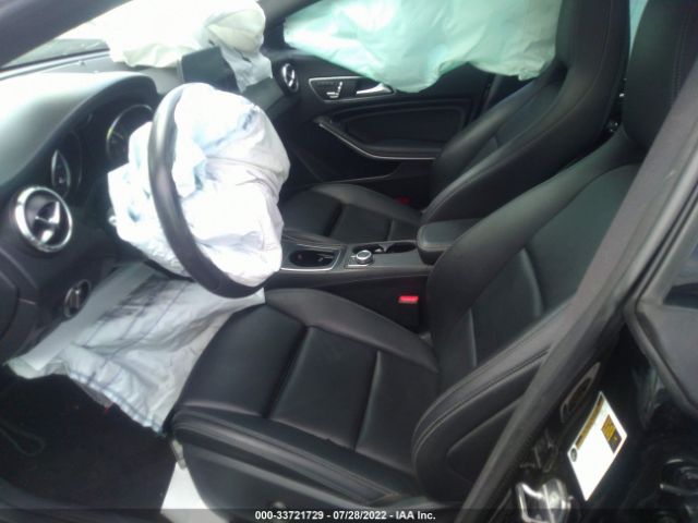 Photo 4 VIN: WDDSJ4EB8KN699123 - MERCEDES-BENZ CLA 