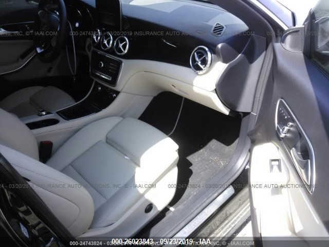 Photo 4 VIN: WDDSJ4EB8KN712663 - MERCEDES-BENZ CLA 