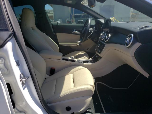 Photo 4 VIN: WDDSJ4EB8KN737840 - MERCEDES-BENZ CLA 250 