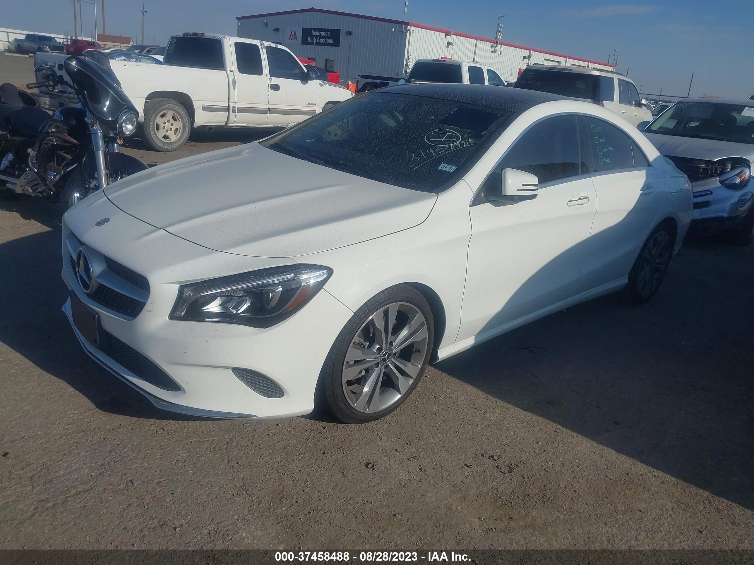 Photo 1 VIN: WDDSJ4EB8KN775326 - MERCEDES-BENZ CLA-KLASSE 