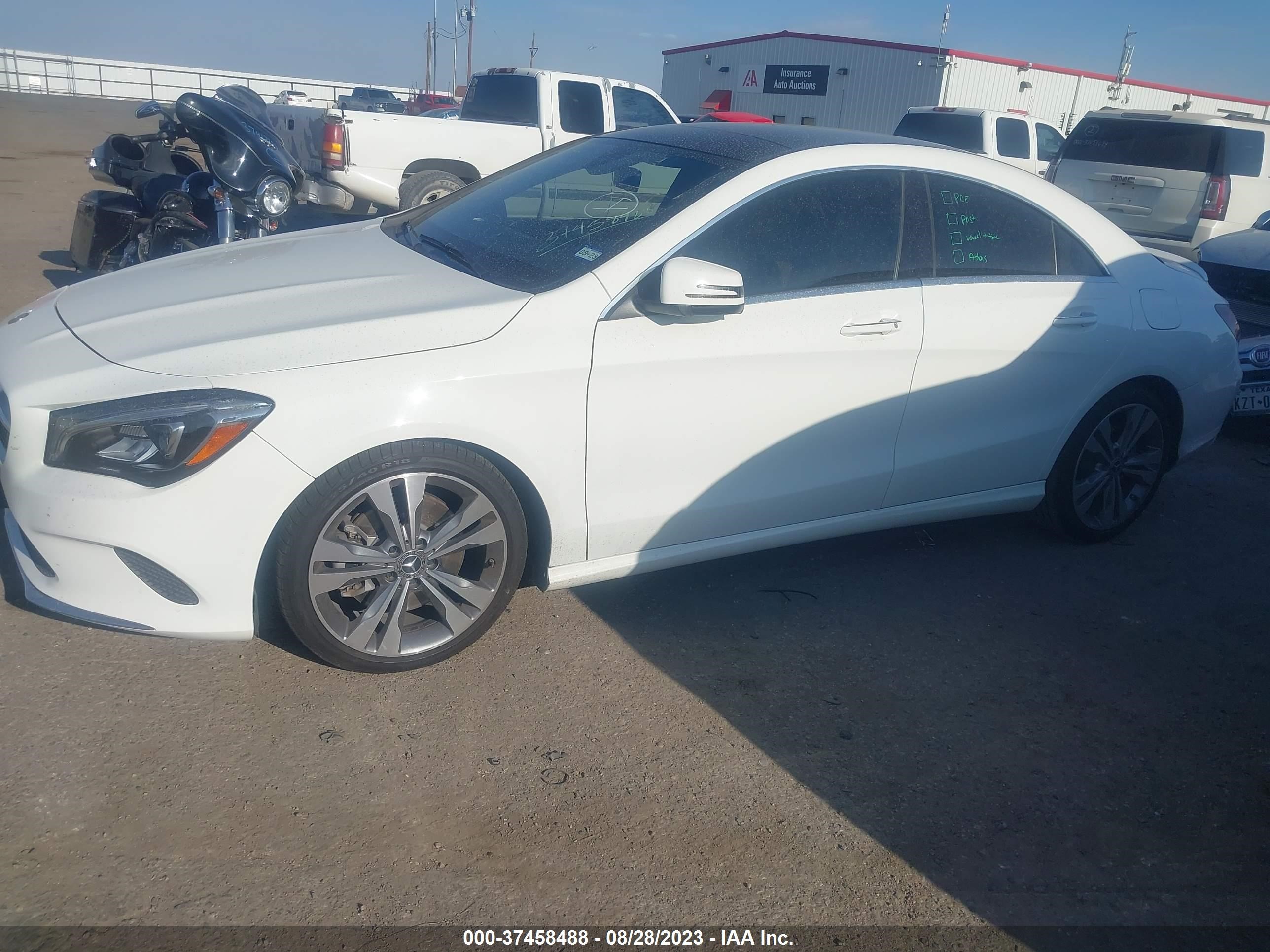 Photo 13 VIN: WDDSJ4EB8KN775326 - MERCEDES-BENZ CLA-KLASSE 