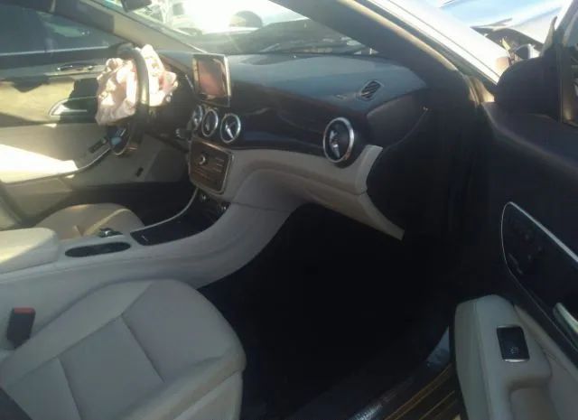 Photo 4 VIN: WDDSJ4EB9FN240303 - MERCEDES-BENZ CLA 250 